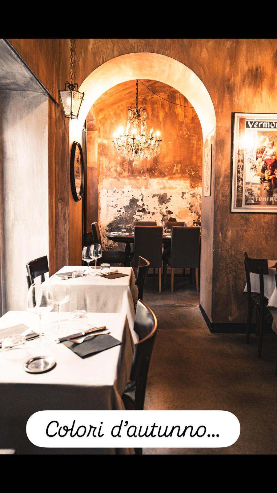 Sala di Casa Piemonte — colori d'autunno