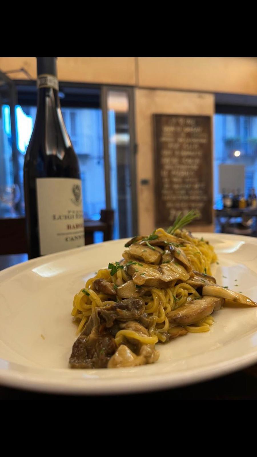 Tajarin ai funghi con Barolo
